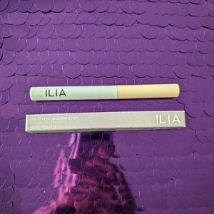 ILIA Eye Stylus Shadow Stick - Long-Lasting Cream Eyeshadow Bisque